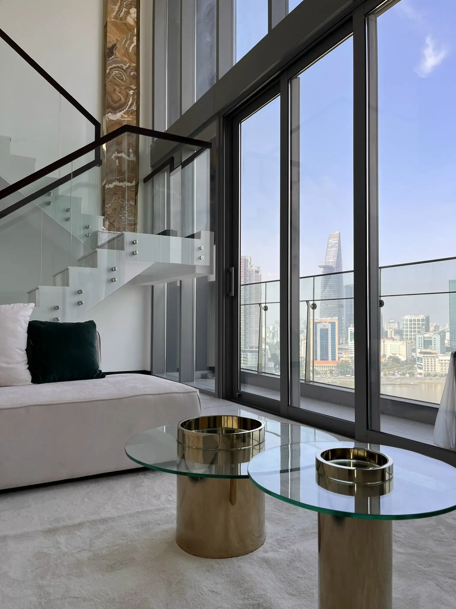 Cho Thuê Duplex Empire City Trải Nghiệm, Chuyên Môn và Niềm Tin