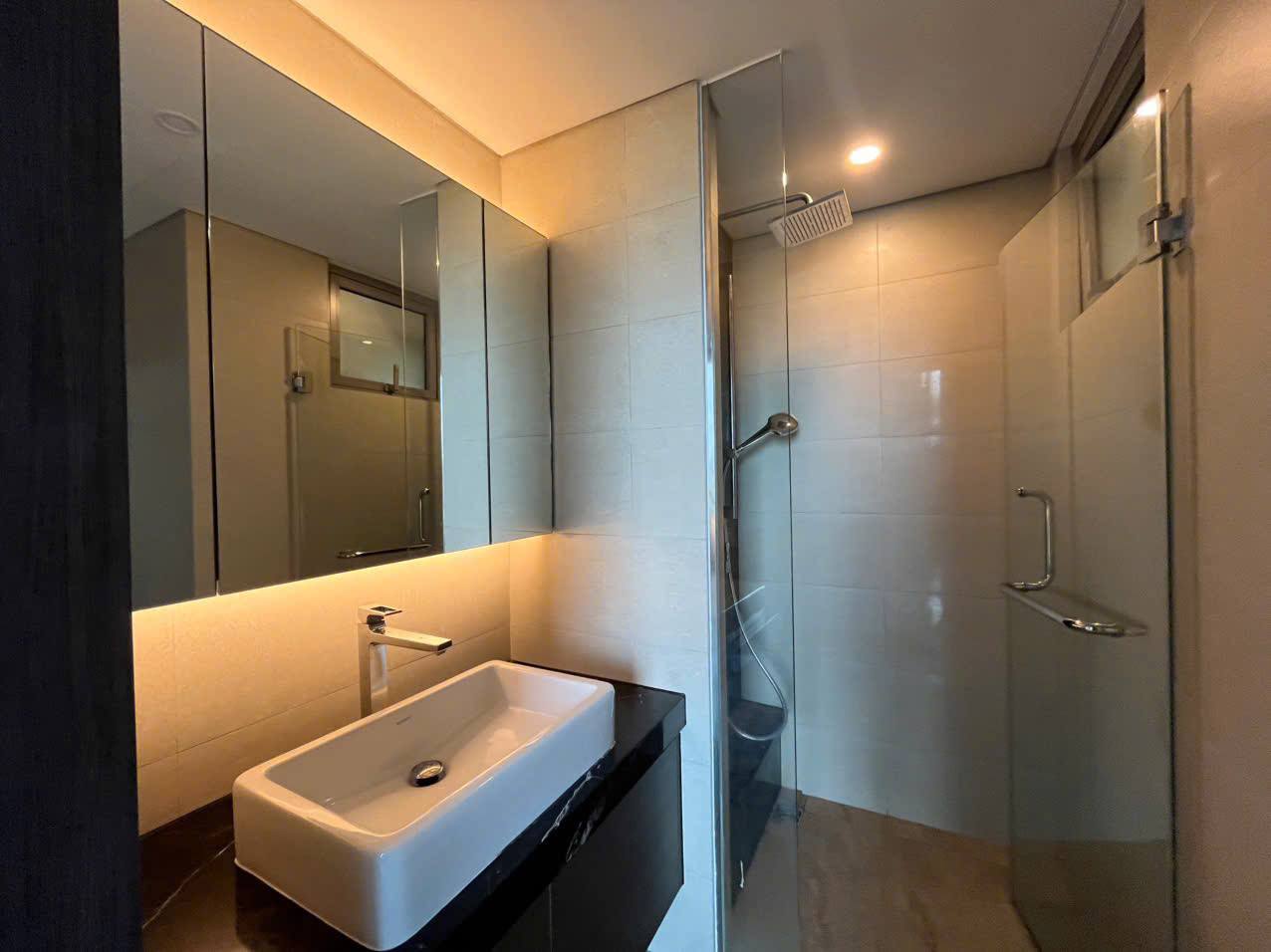 Phong khach can ho Tilia Empire City