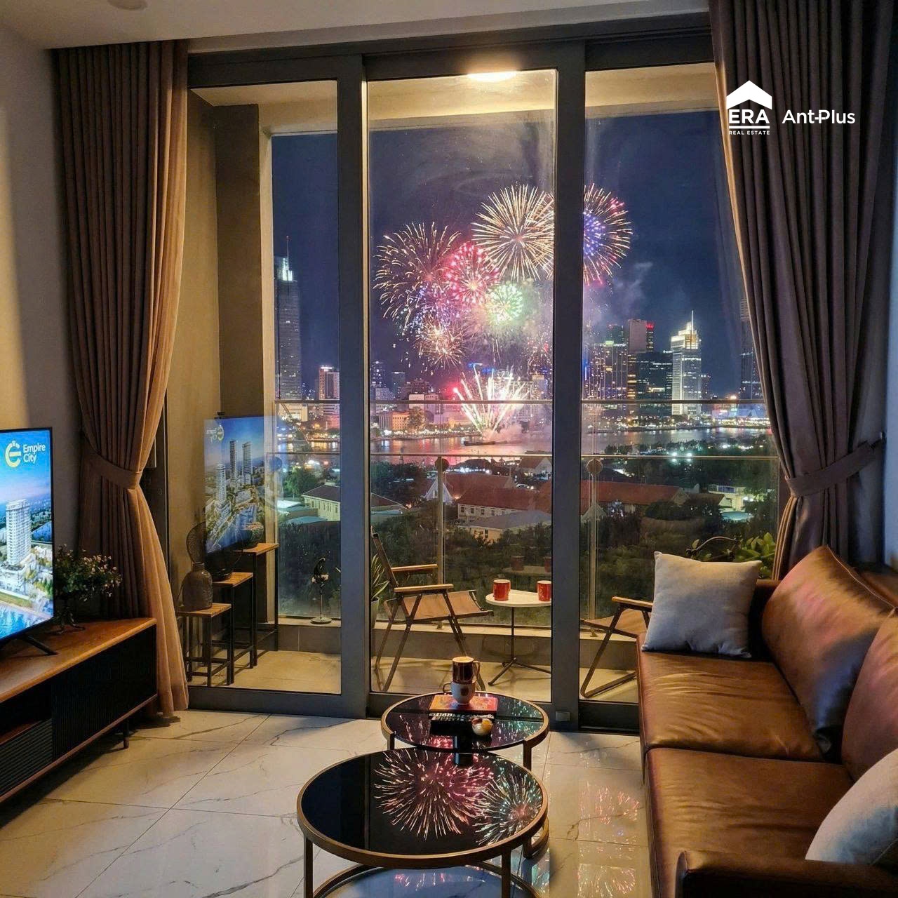 Căn hộ 1PN Empire City T2C-11-01 view Bitexco và pháo hoa