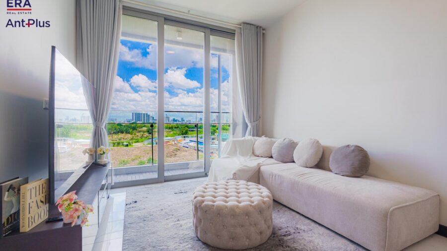 Sofa và ghế đôn trong phòng khách căn hộ Linden T1B-05-04