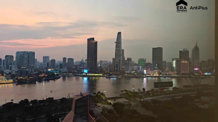 Căn hộ Tilia 98m2 view sông: sông Sài Gòn và tháp Bitexco lúc hoàng hôn