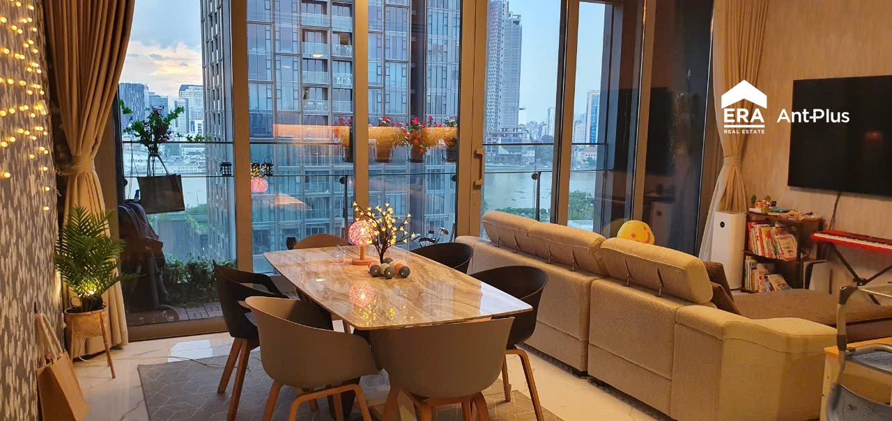 Phòng khách và bàn ăn căn hộ Linden full nội thất với sofa da