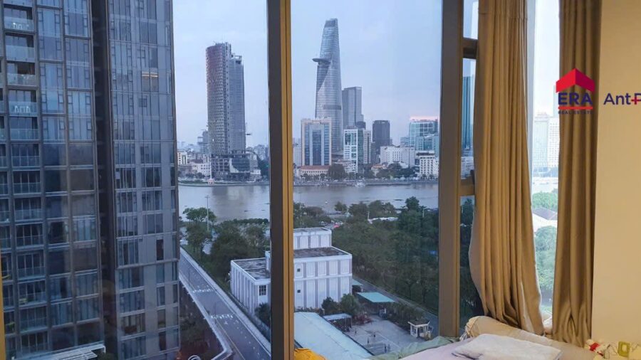 View sông Sài Gòn và tháp Bitexco từ căn hộ Linden tầng 13
