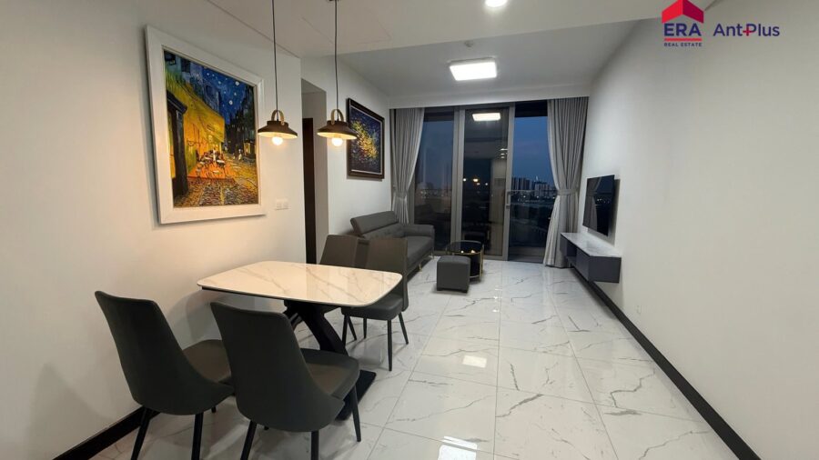 Bàn ăn và phòng khách căn hộ Tilia T1C-11-04
