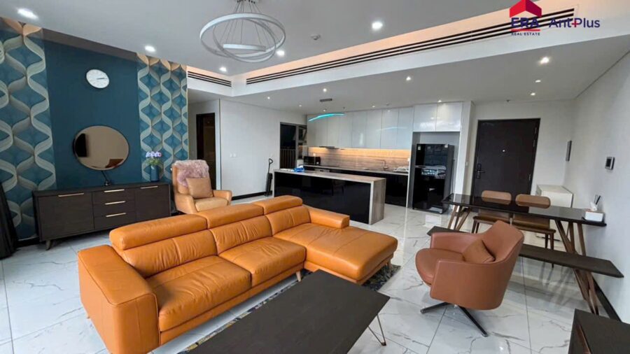 Thuê căn hộ 3 phòng ngủ Linden: phòng khách và bếp full nội thất